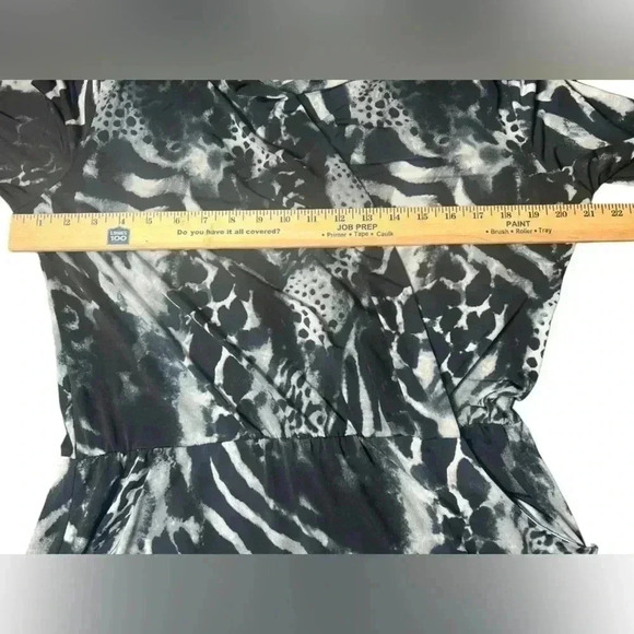 Chico’s Black & White Animal Print Romper – Size M/8 - Picture 7 of 9